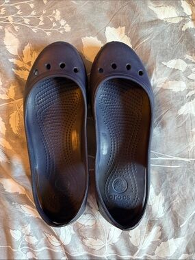 CROCS Women’s Navy Slip-On Ballet Flats